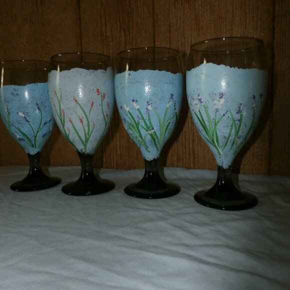 Set of  4  Hand Painted Water Goblet Drinking Glasses  with  Sea Turtles Design - Picture 7 of 13